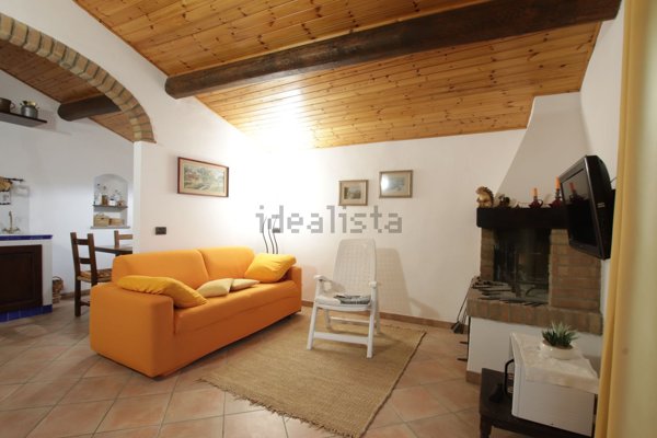 esavano in vendita a Montaione