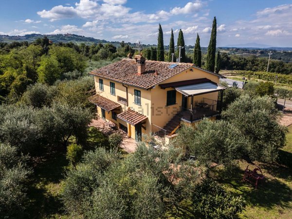 casa indipendente in vendita a Montaione