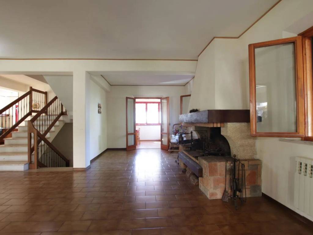 casa semindipendente in vendita a Montaione