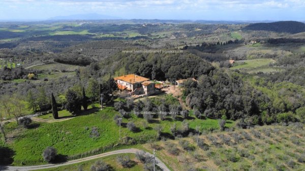 casa indipendente in vendita a Montaione