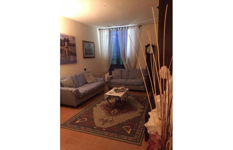 appartamento in vendita a Montaione in zona Mura