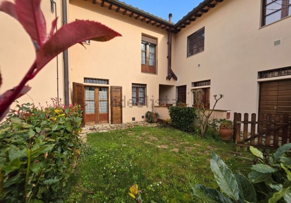 casa indipendente in vendita a Montaione