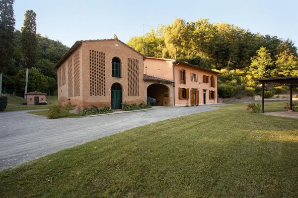 casa indipendente in vendita a Montaione