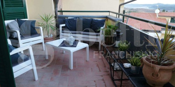 appartamento in vendita a Montaione in zona Mura