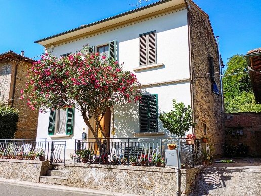 casa indipendente in vendita a Montaione in zona Alberi