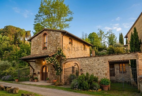 casa indipendente in vendita a Montaione