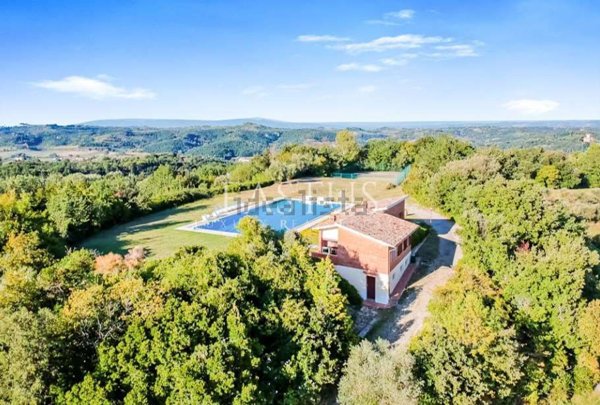 casa indipendente in vendita a Montaione