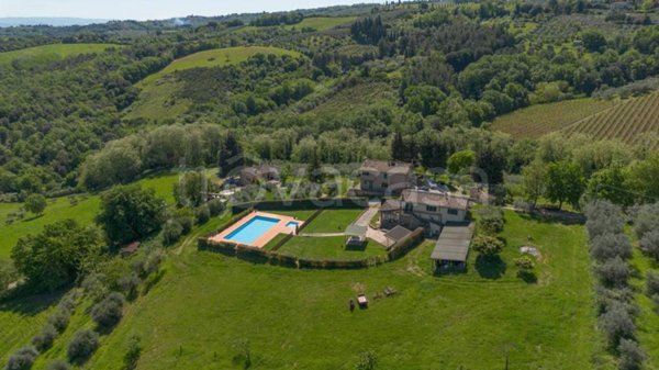 casa indipendente in vendita a Montaione