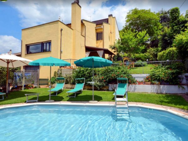 casa indipendente in vendita a Montaione in zona Castelfalfi