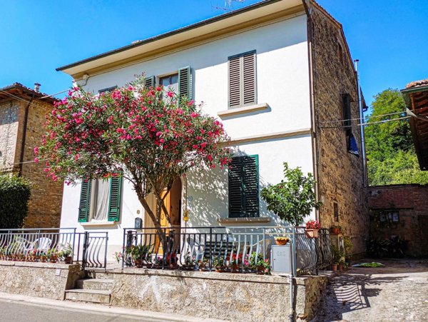 casa indipendente in vendita a Montaione