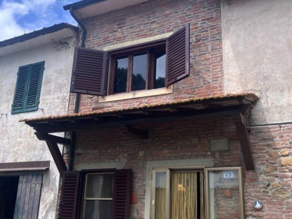 casa indipendente in vendita a Montaione in zona Castelfalfi