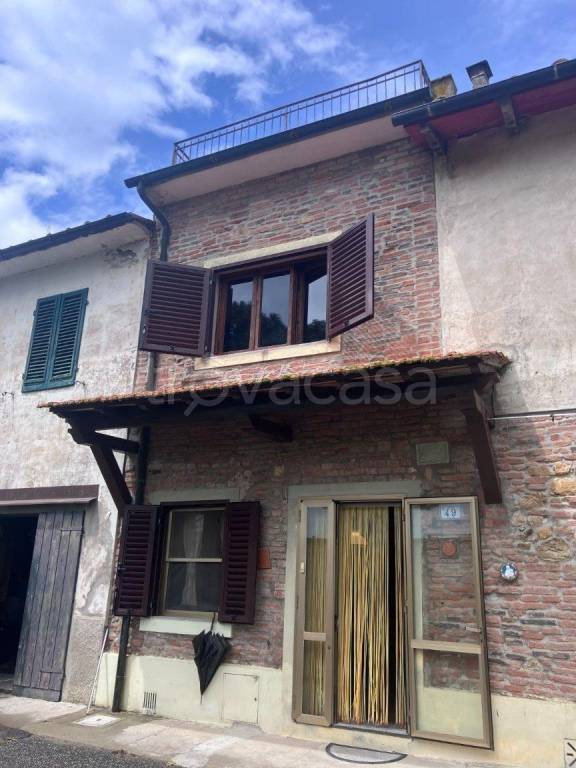 casa indipendente in vendita a Montaione in zona Castelfalfi
