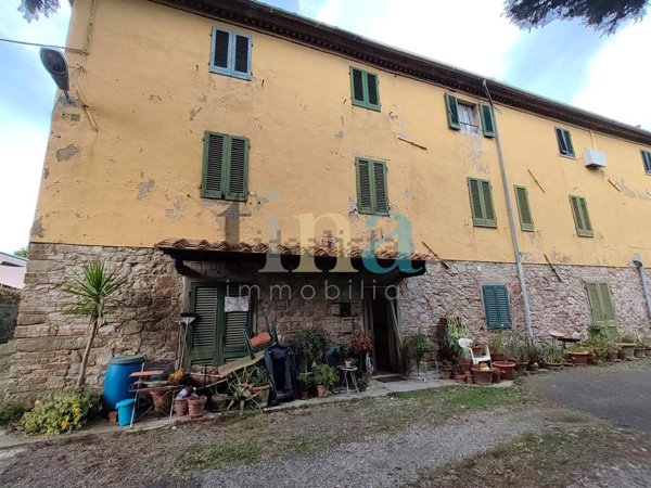 appartamento in vendita a Montaione in zona Iano