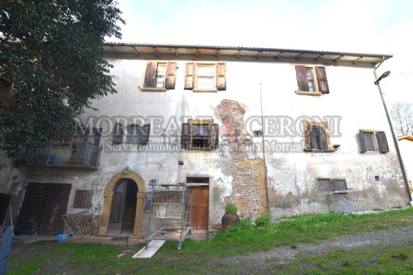 casale in vendita a Montaione in zona Castelfalfi