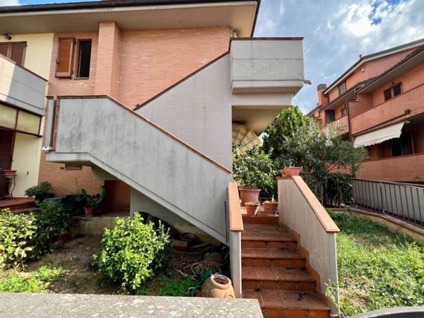 appartamento in vendita a Montaione in zona Filicaja
