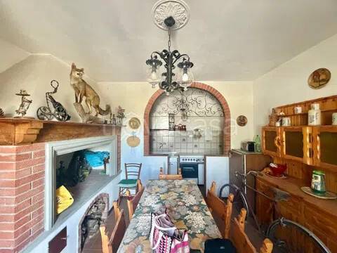 appartamento in vendita a Montaione in zona Mura