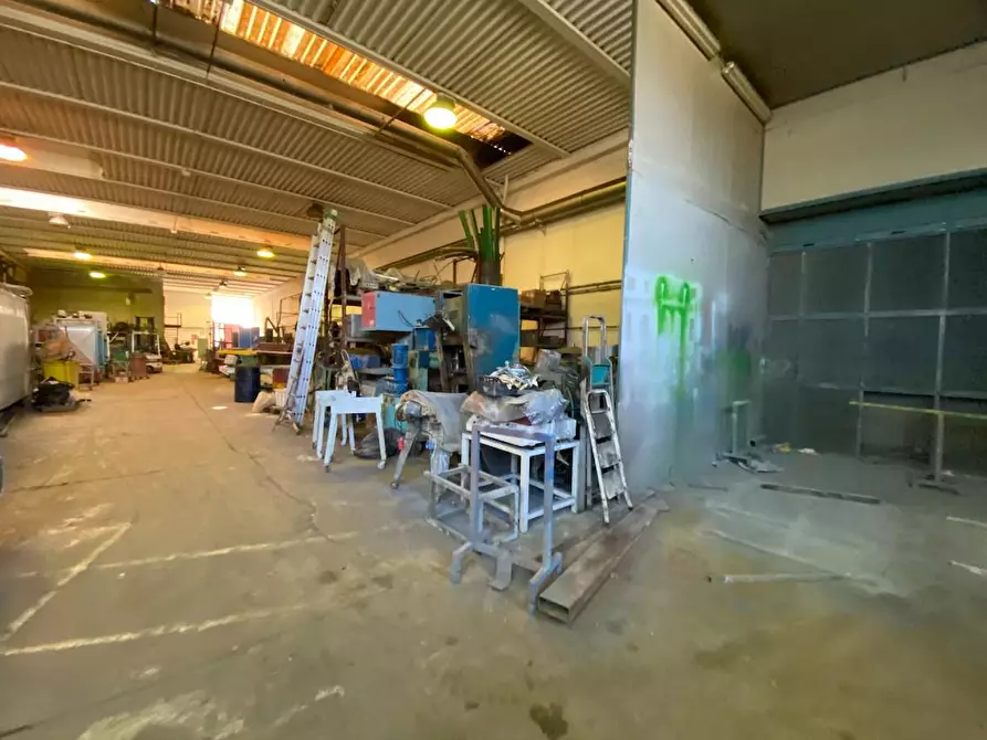 capannone in vendita a Montelupo Fiorentino