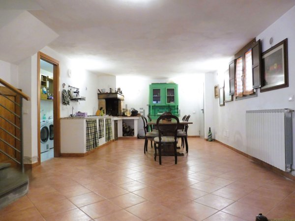 esavano in vendita a Montelupo Fiorentino