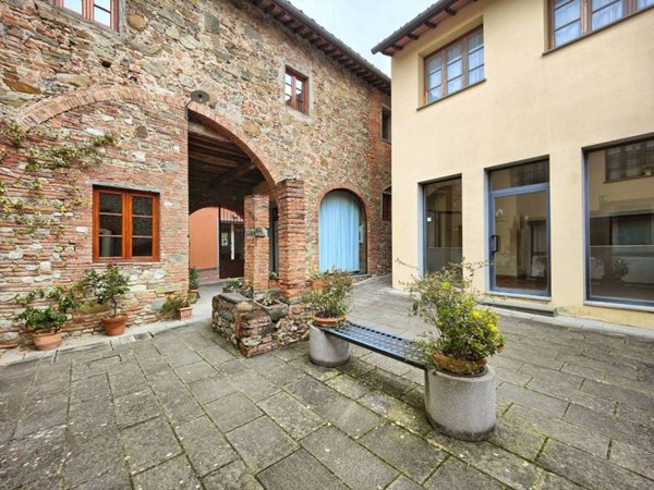 negozio in vendita a Montelupo Fiorentino