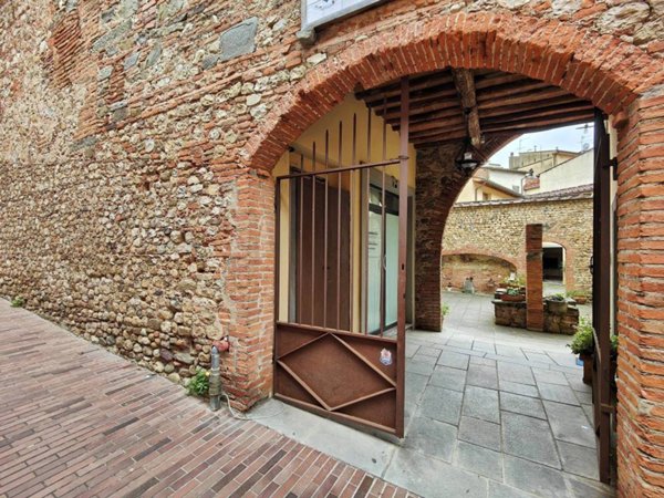 negozio in vendita a Montelupo Fiorentino