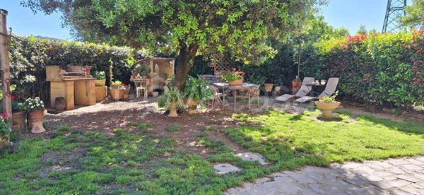 casa indipendente in vendita a Montelupo Fiorentino in zona Pulica