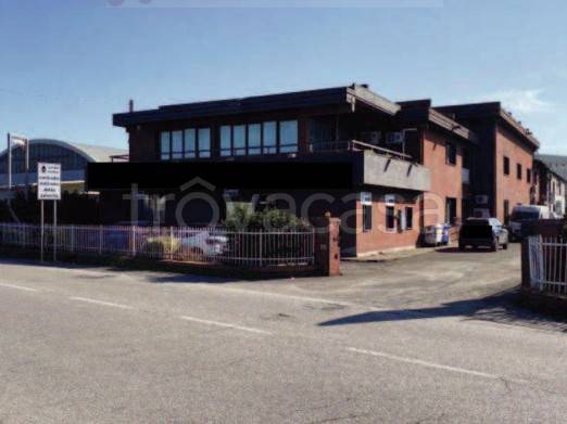 locale commerciale in vendita a Montelupo Fiorentino