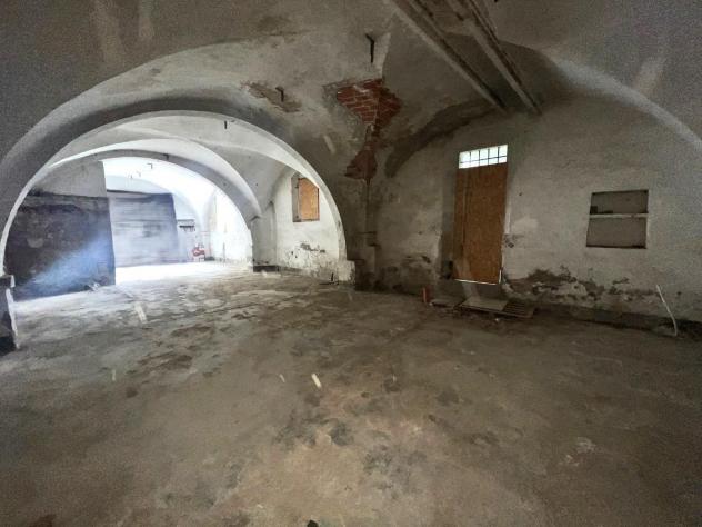 locale commerciale in vendita a Montelupo Fiorentino