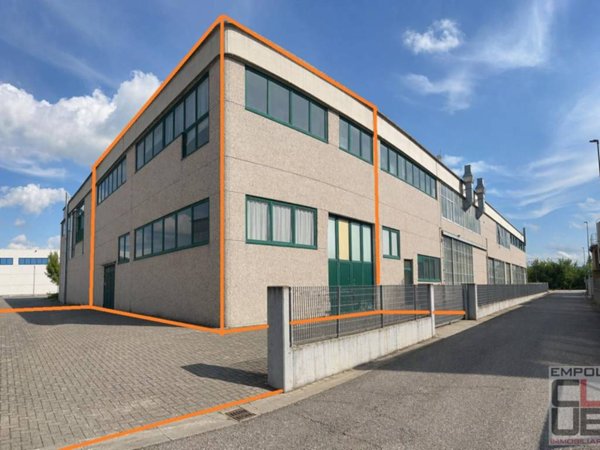 locale commerciale in vendita a Montelupo Fiorentino