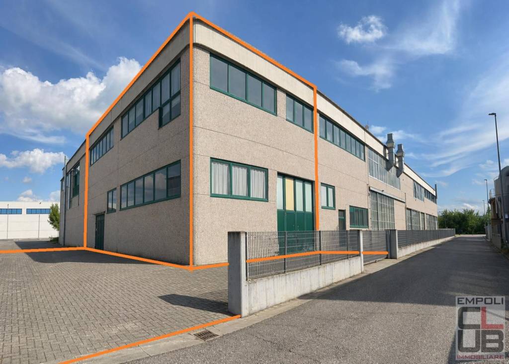 locale commerciale in vendita a Montelupo Fiorentino