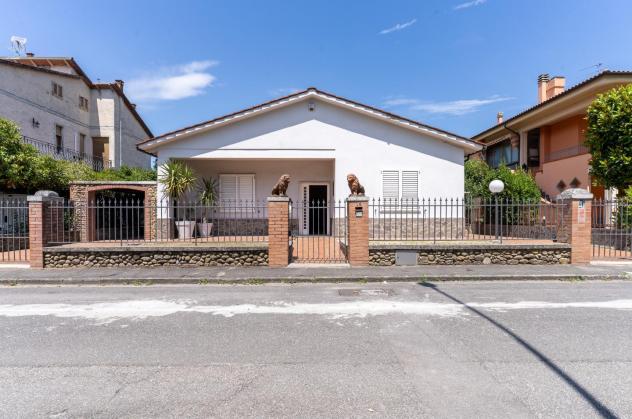 casa indipendente in vendita a Montelupo Fiorentino in zona Fibbiana