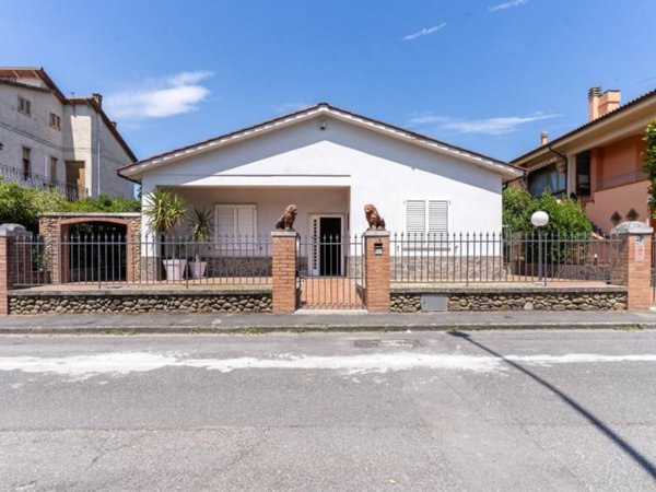 casa indipendente in vendita a Montelupo Fiorentino in zona Fibbiana