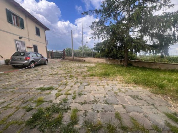 casa indipendente in vendita a Montespertoli in zona Poppiano