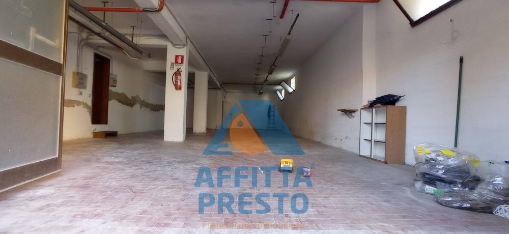 locale di sgombero in vendita a Montespertoli