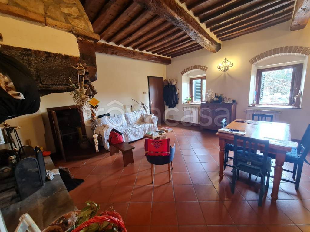appartamento in vendita a Montespertoli in zona Lucignano
