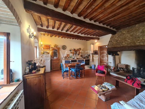 appartamento in vendita a Montespertoli in zona Lucignano