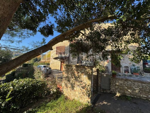 casa indipendente in vendita a Montespertoli
