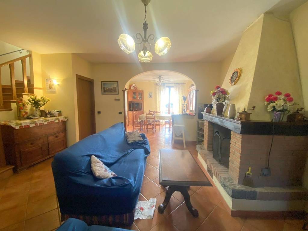 casa indipendente in vendita a Montespertoli