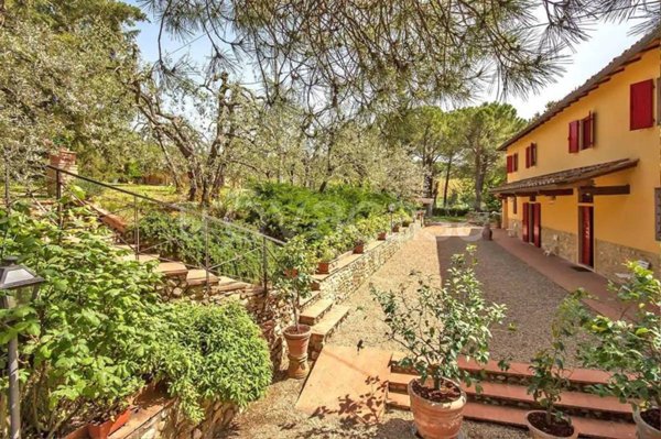 casa indipendente in vendita a Montespertoli in zona Lucardo