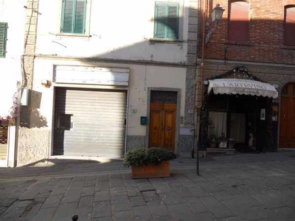 locale commerciale in vendita a Montespertoli