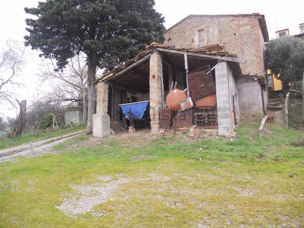 rudere in vendita a Montespertoli