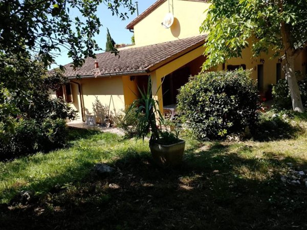 casa indipendente in vendita a Montespertoli in zona San Quirico in Collina