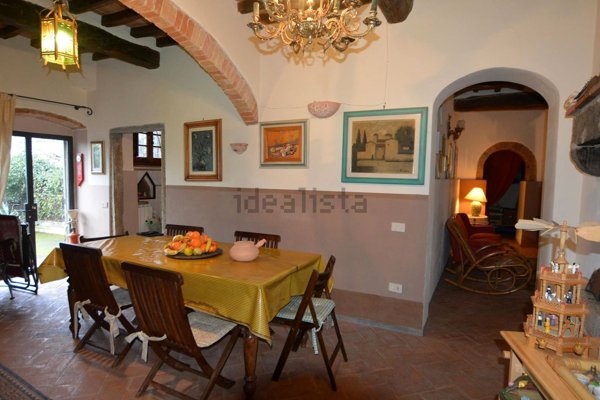 esavano in vendita a Montespertoli