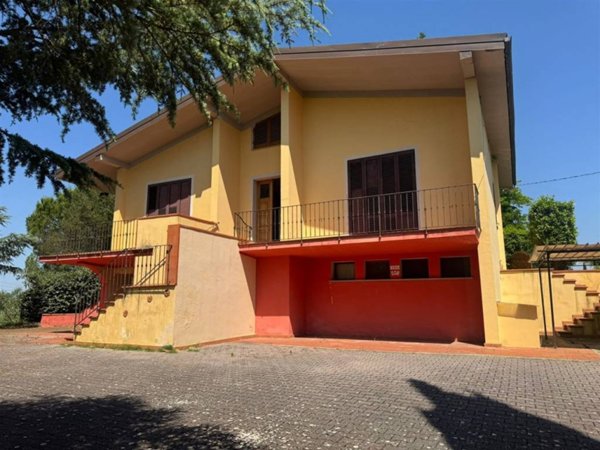 casa indipendente in vendita a Montespertoli