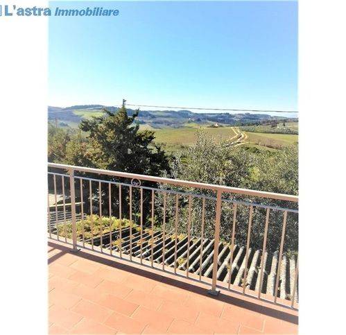 casa indipendente in vendita a Montespertoli