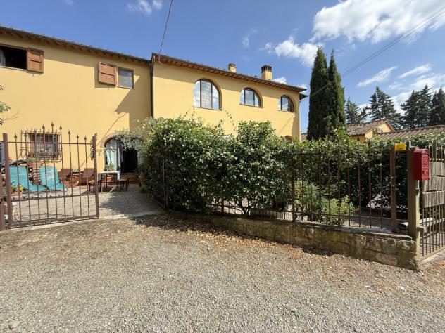 casa semindipendente in vendita a Montespertoli