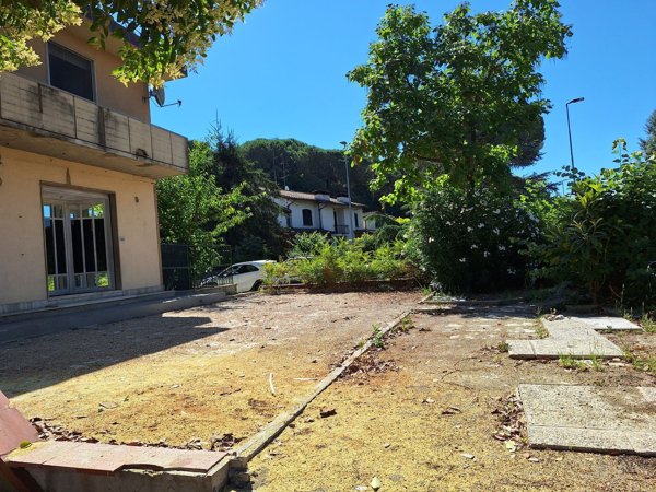 locale commerciale in vendita a Montespertoli in zona Anselmo