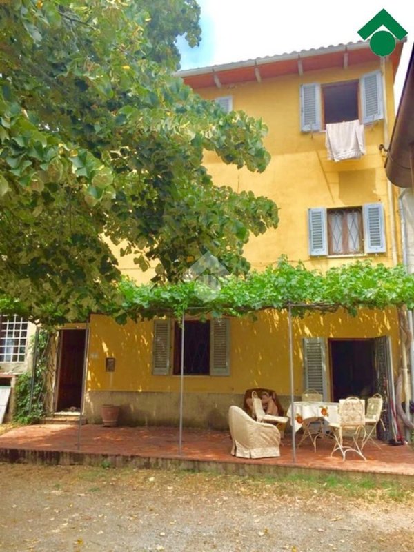 casa indipendente in vendita a Montespertoli