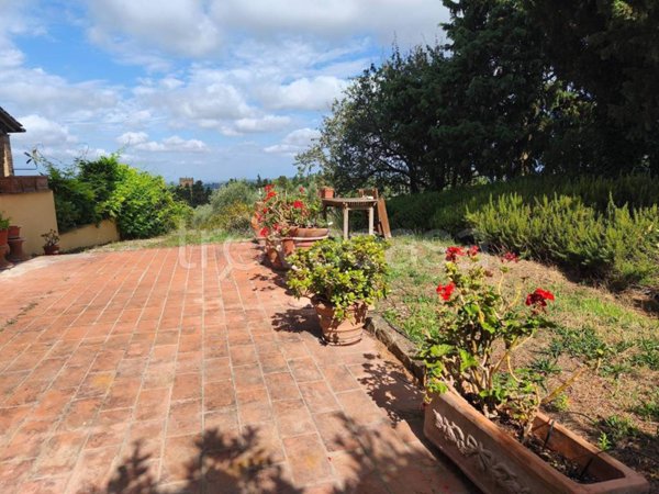 casa indipendente in vendita a Montespertoli in zona Lucignano