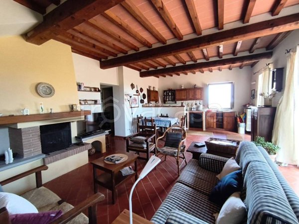 casa indipendente in vendita a Montespertoli in zona Lucignano