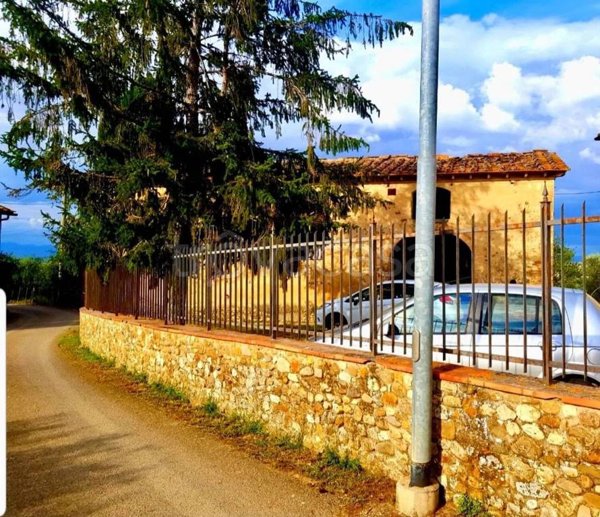 casa indipendente in vendita a Montespertoli in zona Poppiano